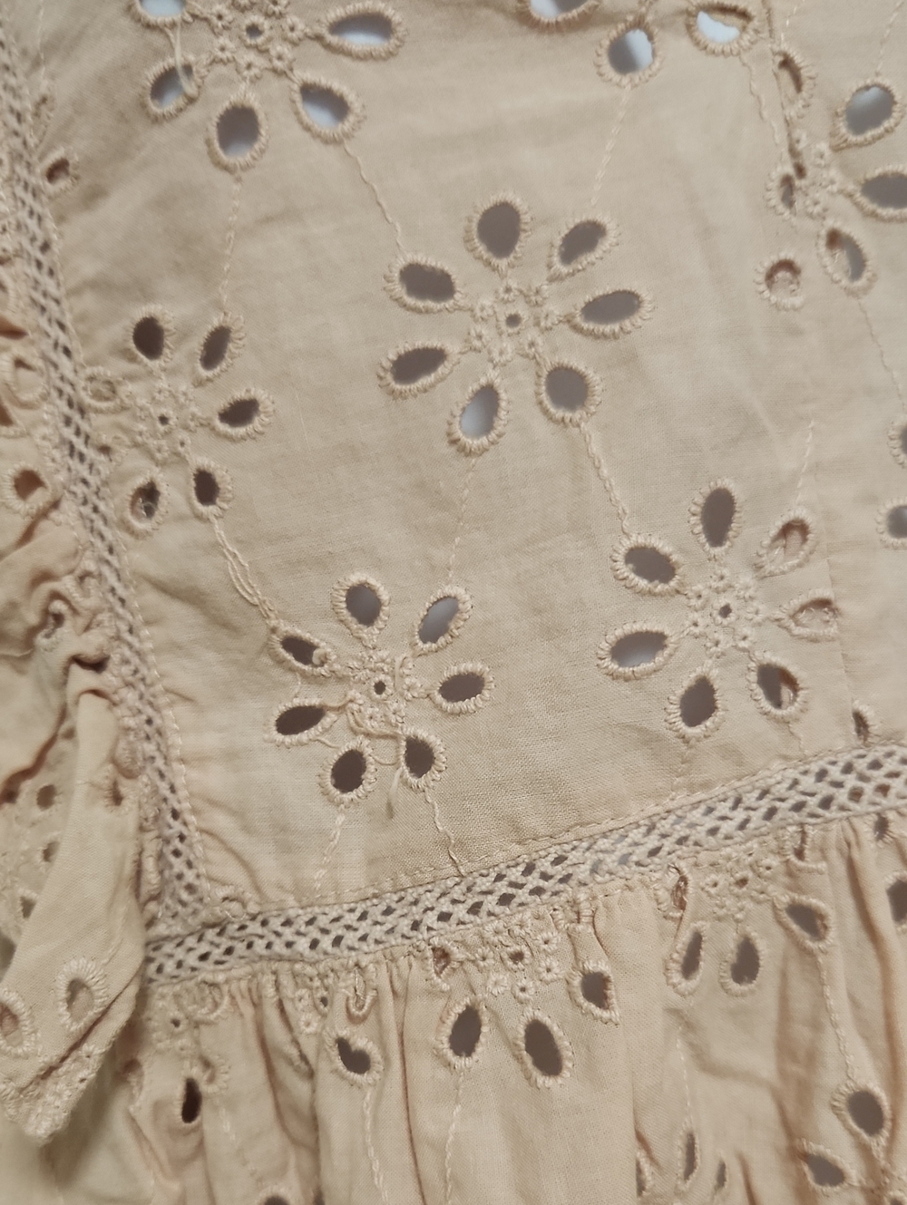 Zara Trf Eyelet Ruffle Top - Picture 4 of 9